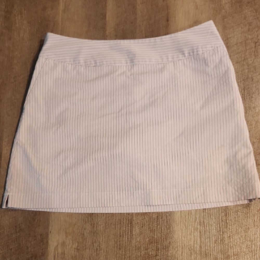 Adidas - *Climacool Striped Skort* Size 6.